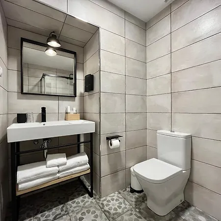 Alojamento de Acomodação e Pequeno-almoço 7 Kale 2*