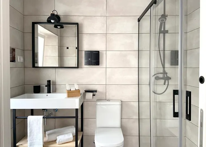 לינה וארוחת בוקר 7 Kale